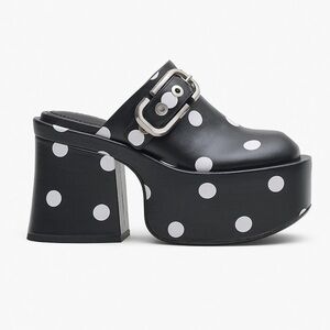 #marcjacobs Black & White Polka Dot Clogs